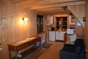 House by the sea and The Seal Woman, Mikladalur (foto 5)