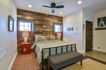 Moab Digs - Your Downtown Basecamp!, Moab (photo 4)