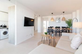 Global Vacacional, Moderno apartamento de dos terrazas con vistas al mar y a la montaña, Canet d'En Berenguer (photo 2)