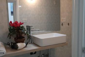 Caterina Apt San Lorenzo 2camere, Rzym (zdjęcie 2)