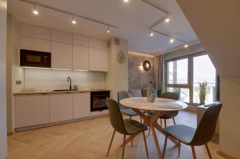 Beżowy Apartament Sun Seasons 24 w Szklarskiej Porębie z Wanną by Noclegi Renters, Шклярска-Поремба (фото 3)