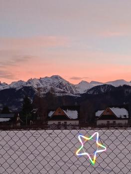 شقة مطلة على الجبل Apartament 3 POKOJOWY Aneks KUCHENNY 3 łazienki pobyt na termach dla 2os, gratis, Zakopane (photo 3)