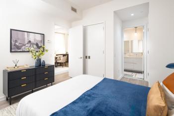 Luxury 2BD nr Wall St Gym Rooftop w/d, New York (Foto 4)