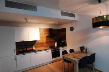 Sky-park Flat&Parking, Bratislava (fotografie 2)