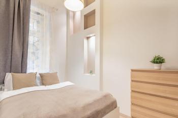Central and Cute with 3 rooms and AC, Budapest (photo 3)