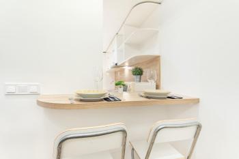 Central and Cute with 3 rooms and AC, Budapest (photo 5)