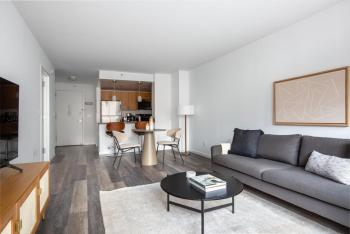 LES 1br w elevator wd nr green space NYC-1316, New York (Foto 3)