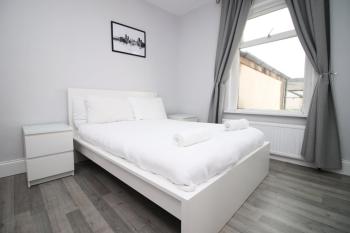 Parking | 2BR | Luxurious, Cardiff (Foto 3)