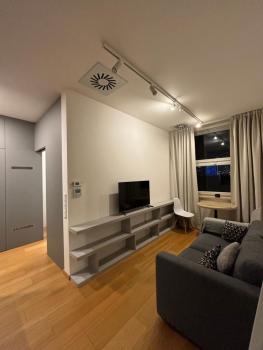 Main city CENTER - LUXURY - FREE PARKING - CITY VIEW, Bratislava (photo 2)