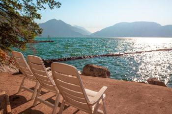 The Overlook, Luxury Lakeside Home with Dock, Harrison Hot Springs (foto 2)