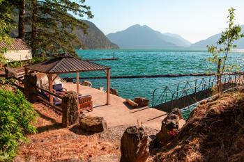 The Overlook, Luxury Lakeside Home with Dock, Harrison Hot Springs (foto 3)