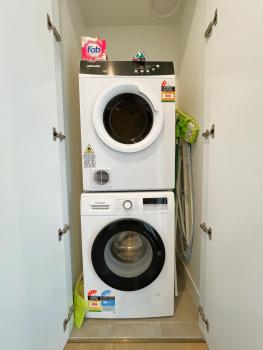 1 BRM 1 BATH, Southern Cross Station, Flagstaff, Melbourne (photo 4)