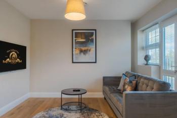 2 Bed Retreat Parking VAT Q - By Tempstay, Windsor (foto 3)