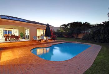 Durham Close 31 by Host Agents, Bloubergstrand (photo 2)