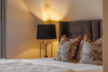 Luxury Penthouse - Castle Views - 2 Bed & Parking - By Tempstay, Windsor (foto 3)