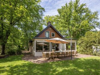 Home with lots of privacy, in the forest, De Bult (photo 2)