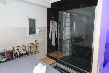 Luxury Fire, Barletta (fotografie 4)