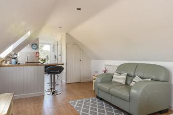 Brookhaven, Axminster (photo 4)