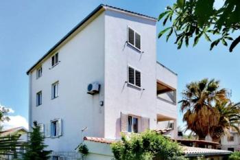 Holiday house with a swimming pool Split - 22234, Split (photo 4)