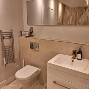 Home at Highgrove - Private Garden & Parking, Reading (zdjęcie 4)