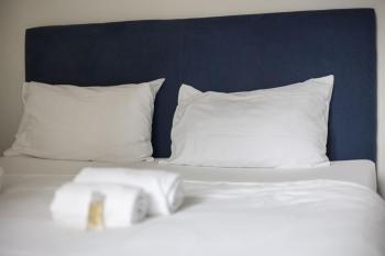 Urban Oasis with Queen Bed and View BE-19, Zürich (Foto 3)