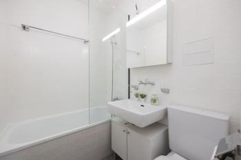 Urban Oasis with Queen Bed and View BE-19, Zürich (Foto 5)