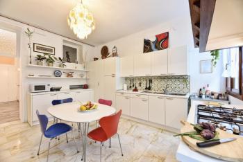 Soderini Splendor: First Floor Palazzo Charm at Castello Square, Benátky (fotografie 5)