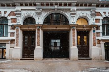 Stylish Central Apartment - 5 mins to Old Town, Рига (фото 4)