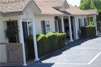 Rose Bowl Motel, Los Angeles (fotografie 3)