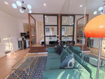 Shanghai Hills & Zinn Sunshine BnB with Balcony Near Metro Line1 Changshu rd, Shanghai (foto 2)