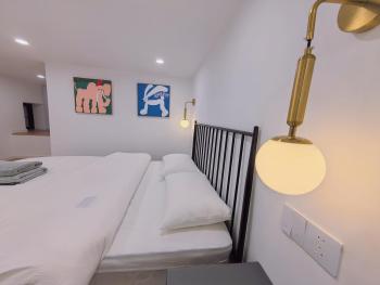 Shanghai Hills & ZINN City Loft Near Metro Line 1 Changshu Rd and Close to Tianzi Fang, Shanghai (photo 5)