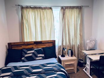 Private Queen Room with Exclusive Bathroom Fast Fibre WiFi & Kitchen -Room 102, Auckland (fotografie 2)