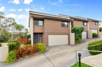 Khione 1 - 3BR Modern Townhouse l Mountain Views l WiFi l BBQ l Smart TV, Jindabyne (foto 2)