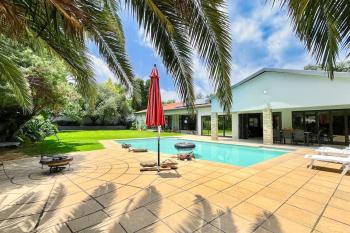 Luxurious, spacious & central, Sandton (photo 3)