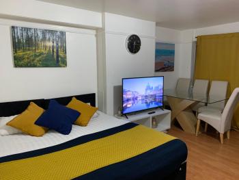London Stratford 3 Bedrooms House, Separate Reception, Close to ABBA, Westfield, Olympic Stadium, London (Foto 2)