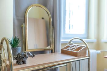 Vintage Home by NDK and Vitosha Blvd with Free Secured Parking, Sofia (Foto 5)
