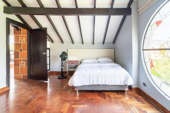 3 Story Penthouse with 2 parking spaces in Laureles, Medellín (fotografie 3)
