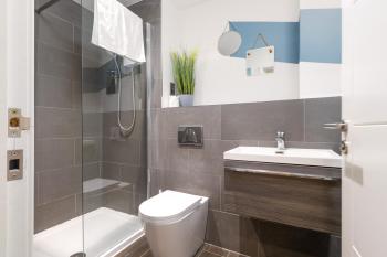 1BR Hideaway in Coventry - MH Apartment, Coventry (foto 5)
