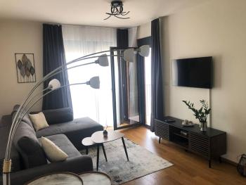 LoVE, modern apartment with pool & sea view, Тиват (фото 5)