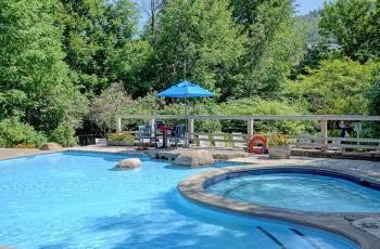 Huge condo in front of Tremblant ski resort, Mont-Tremblant (Foto 4)