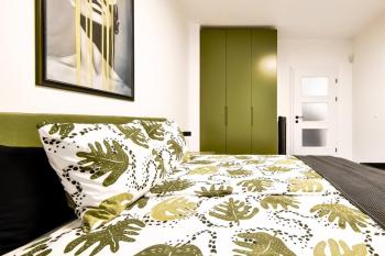 2BR by NDK - AC - Desk - Lux Interior - Balcony, Sofia (zdjęcie 4)