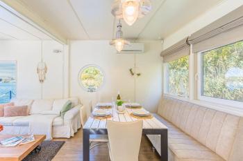 Očarujúci Houseboat na Dunaji, Bratislava (fotografie 3)