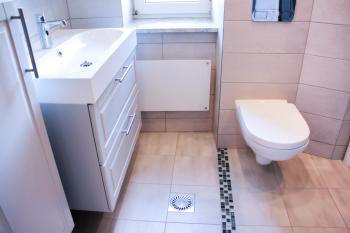 Luxury Renovated - 600 Mbit - 64 M2 - 65 inch TV, Riga (foto 3)