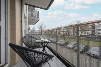 Klimasa White&Blue Apartment with Balcony in Wrocław by Noclegi Renters, Breslau (Foto 3)