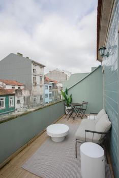 Liiiving in Porto - Downtown Quiet House, Porto (photo 3)
