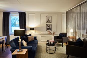 R B Apartment am Airport Hamburg - 1-4 Personen - Küche - Smart TV - Waschtrockner - kostenloser Parkplatz - perfekt für Geschäftsreisende und Familien, Hambourg (photo 2)