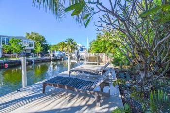 Loggerhead Lagoon - Modern Waterfront Home, Pirates Cove (zdjęcie 2)