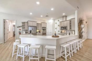 Luxury 5BR Villa Pool Hot Tub RV Friendly, Las Vegas (foto 3)