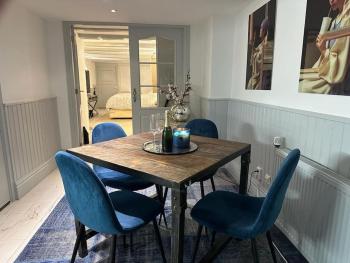 Unique Royal Basement residence, Amsterdam (Foto 3)