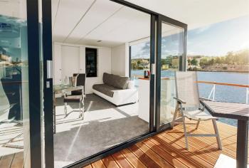 VIPliving Houseboat, Прага (фото 2)